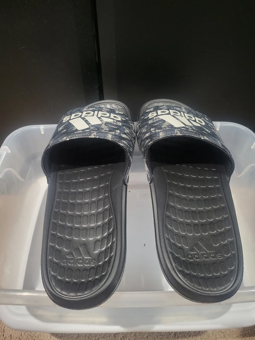 Men's adidas VOLOOMIX Black Patterned Logo Slide Sandals